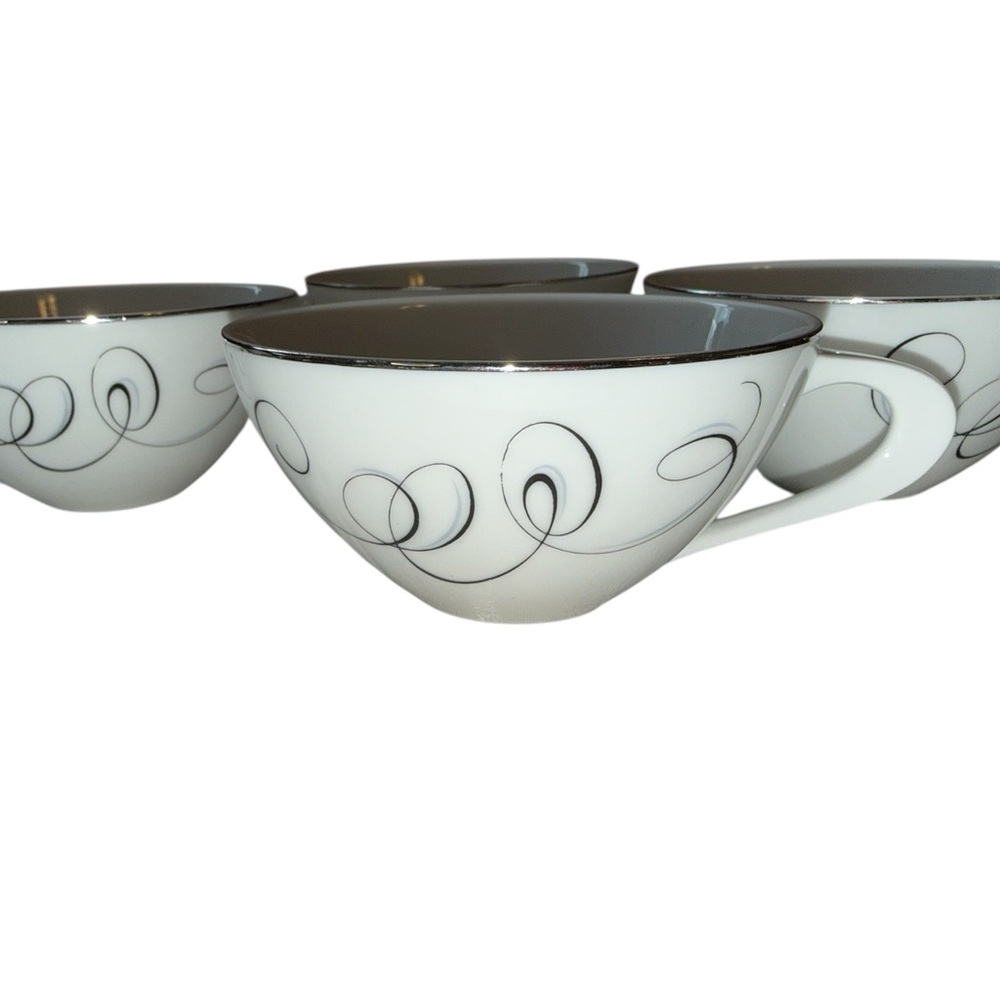 Set of 4 Vintage Tea Cups